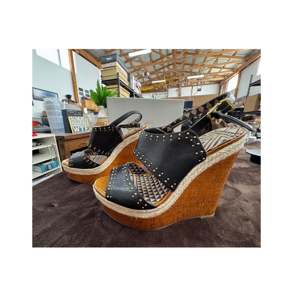 Shoes - Jessica Simpson Black and Tan Wedge Sandals size 9